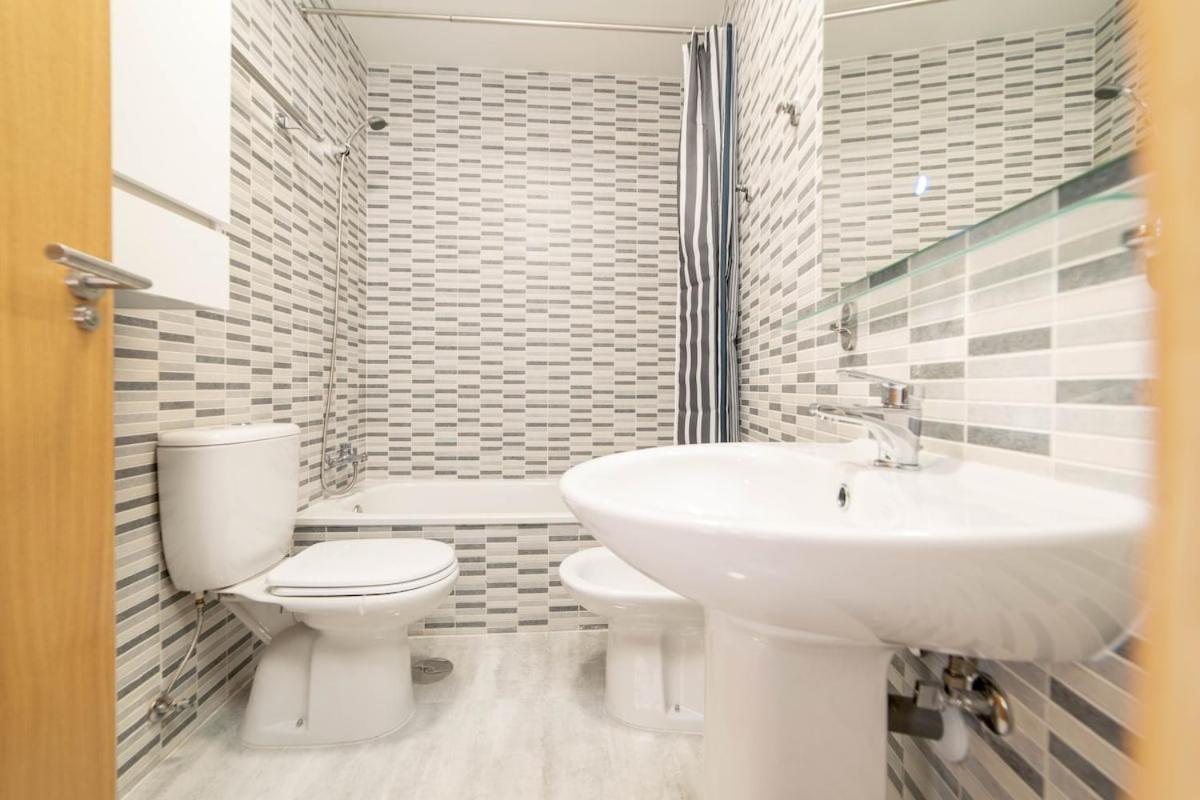 -Malagasunapts- Stylish City Centre Pool&Parking Eksteriør bilde